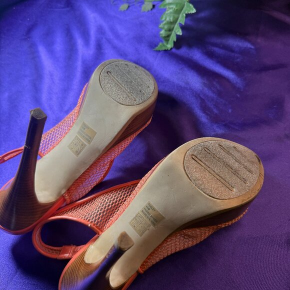 📌Michael  Fishnet Slingback 5.5" High Hell Sandals with Platform an Bow 9.5 M - Picture 9 of 16